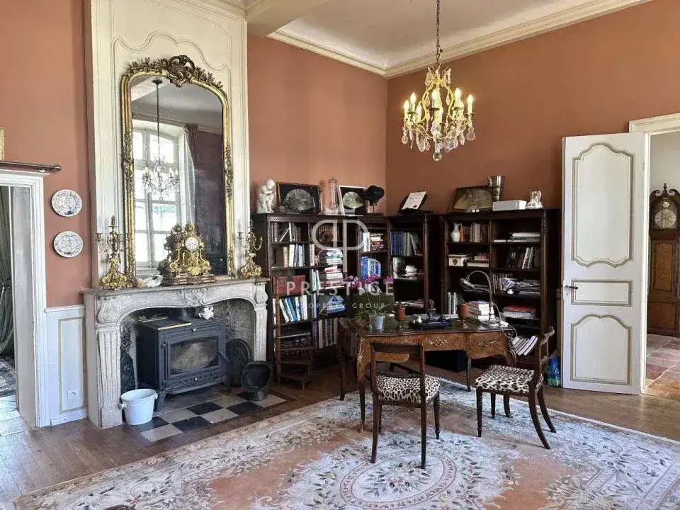 Замок 680м² в Франции, Бержерак. Стоимостью 950000€ аренда фото-2