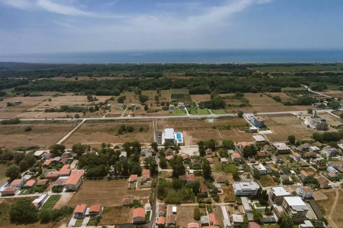 Отель, гостиница 1800м² в Черногории, Улцинь. Стоимостью 2700000€ аренда фото-5