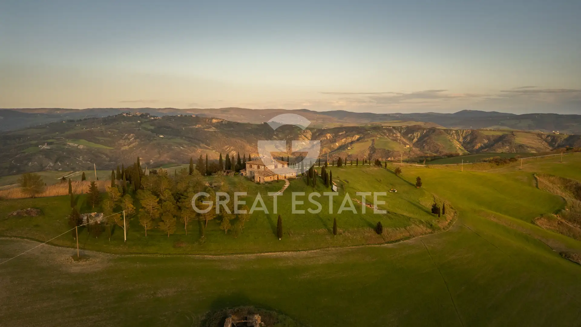 Дом 534м² в Италии, Сиена. Стоимостью 1900000€ аренда фото-14