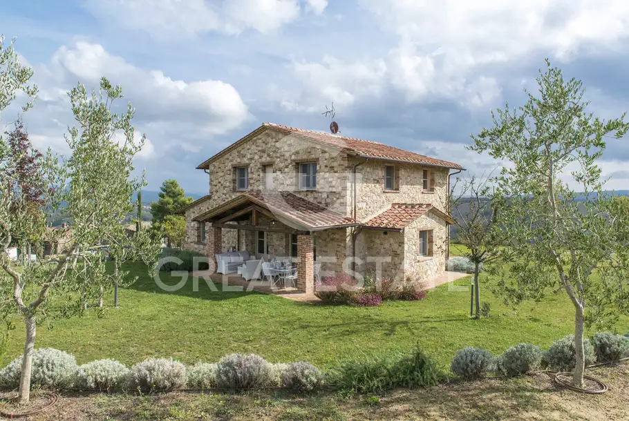 Дом 320м² в Италии, Терни. Стоимостью 1100000€ аренда фото-8