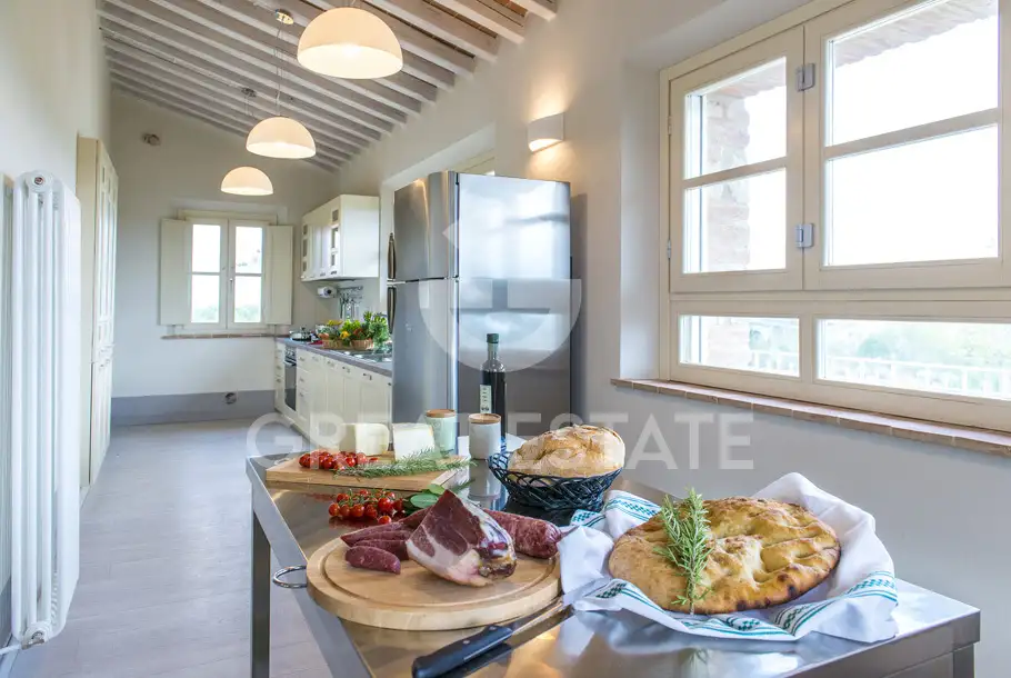Дом 320м² в Италии, Терни. Стоимостью 1100000€ аренда фото-13