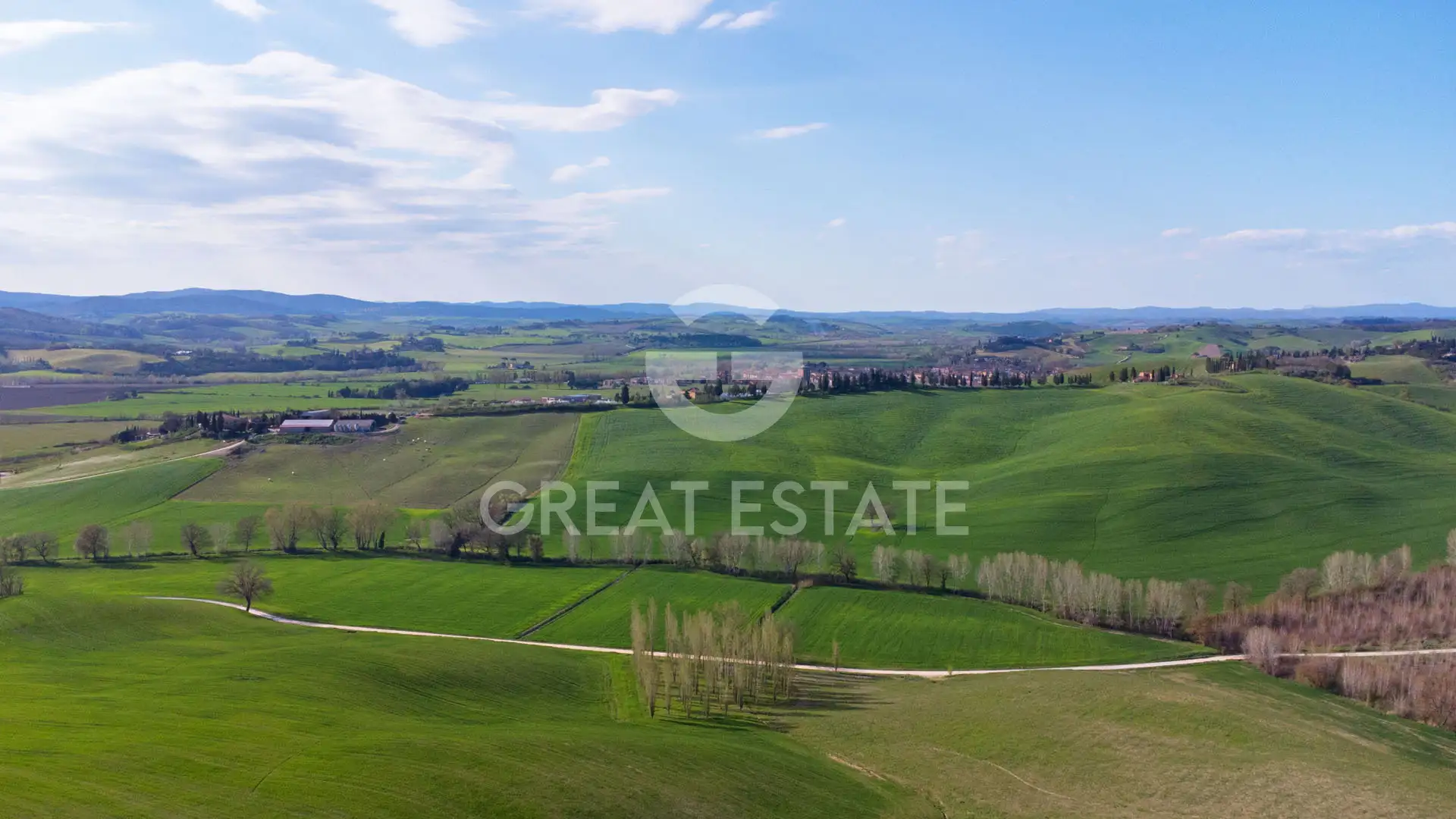 Дом 963м² в Италии, Сиена. Стоимостью 1300000€ аренда фото-13
