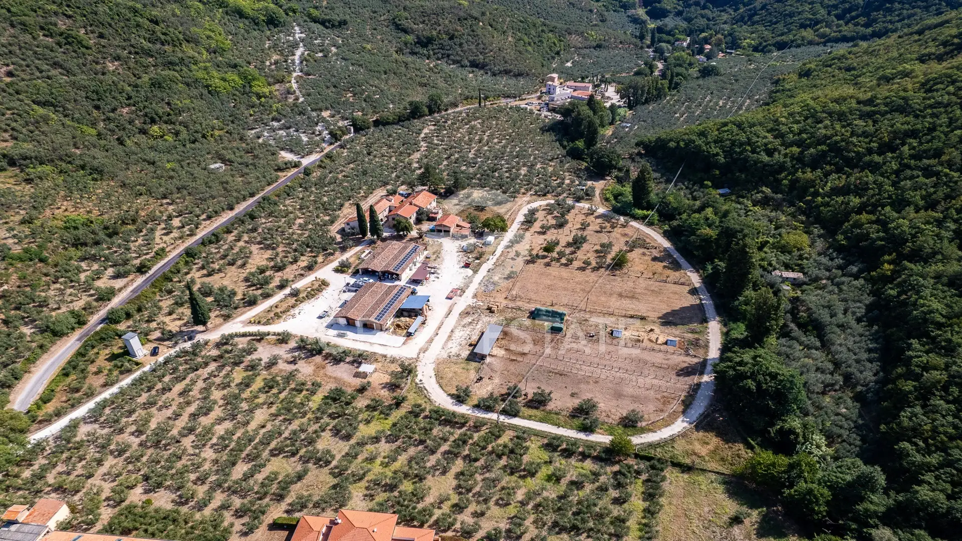 Дом 1722м² в Италии, Перуджа. Стоимостью 2450000€ аренда фото-10