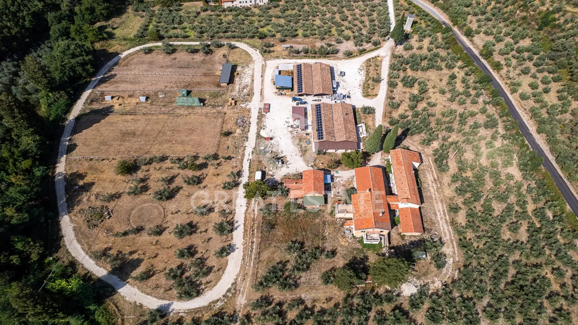 Дом 1722м² в Италии, Перуджа. Стоимостью 2450000€ аренда фото-5