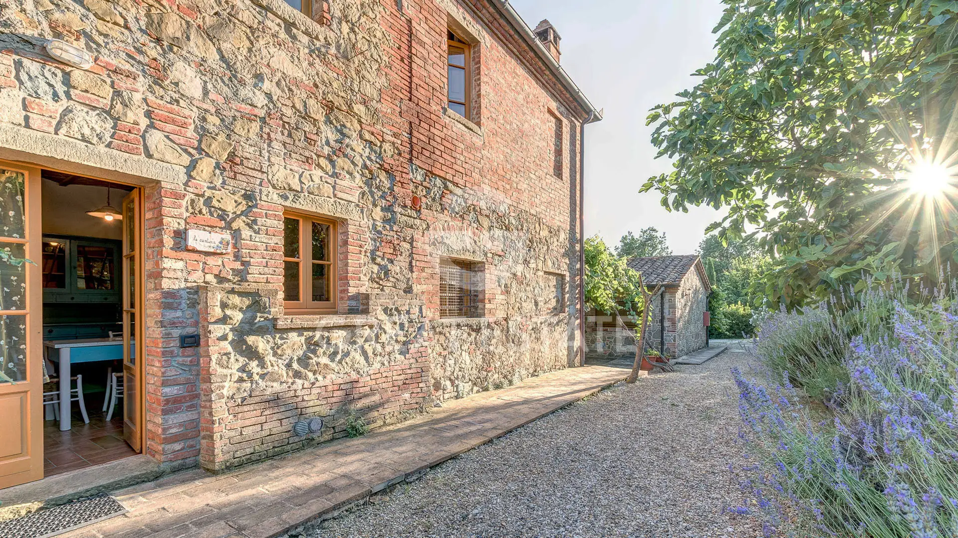 Дом 680м² в Италии, Ареццо. Стоимостью 1900000€ аренда фото-6