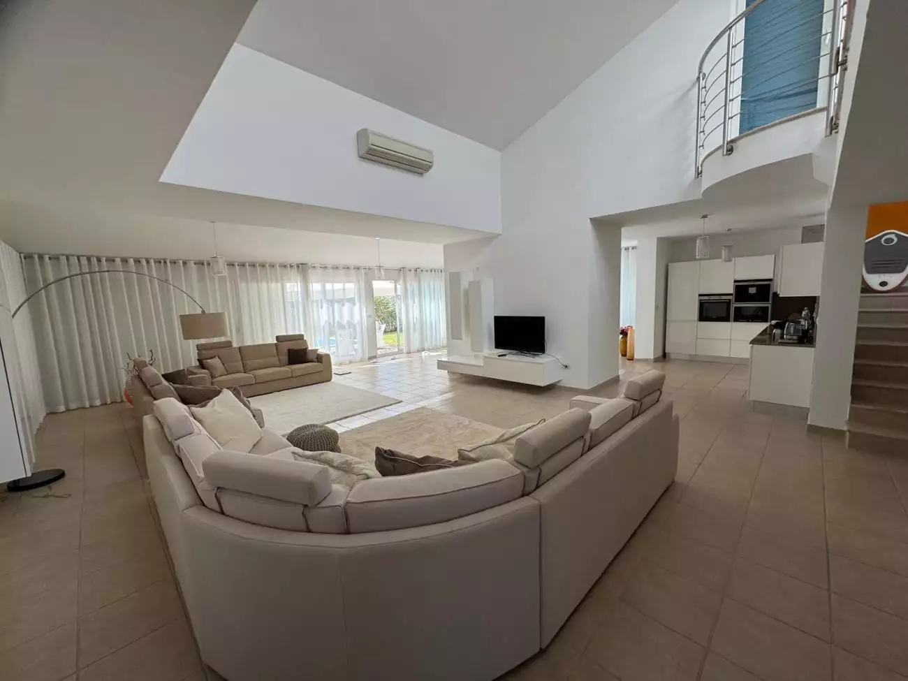 Вилла 220м² в Хорватии, Умаг. Стоимостью 1350000€ аренда фото-6