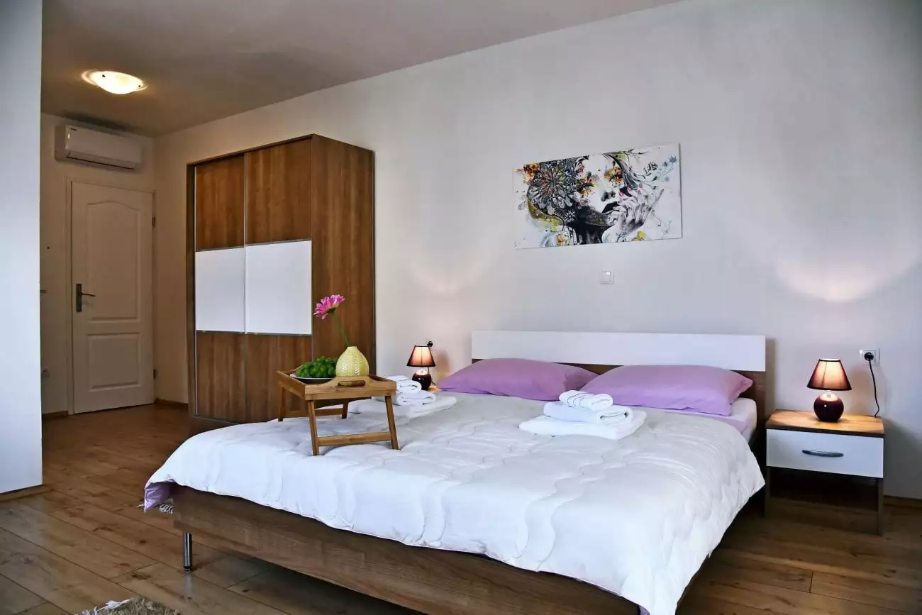 Отель, гостиница 456м² в Хорватии, Малинска. Стоимостью 1200000€ аренда фото-5