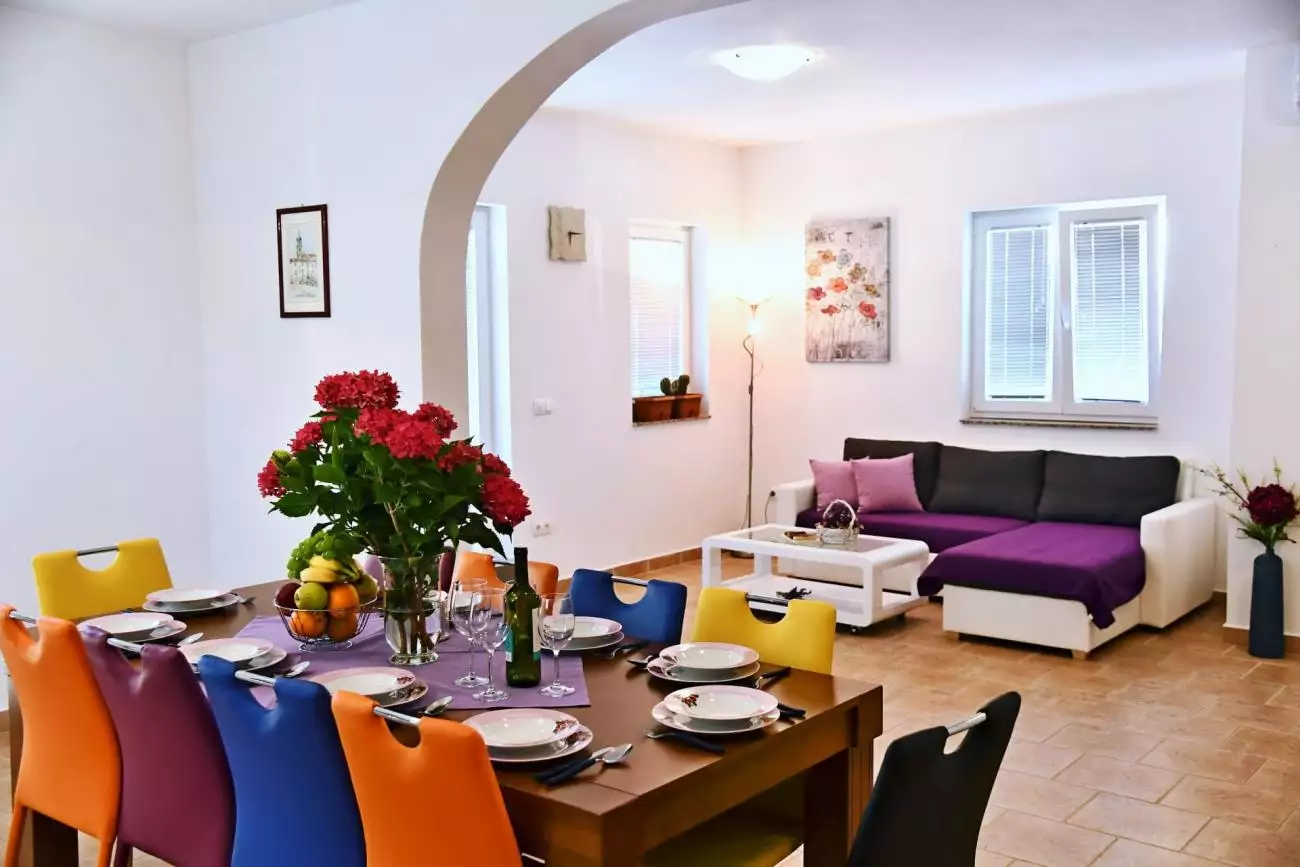 Отель, гостиница 456м² в Хорватии, Малинска. Стоимостью 1200000€ аренда фото-12