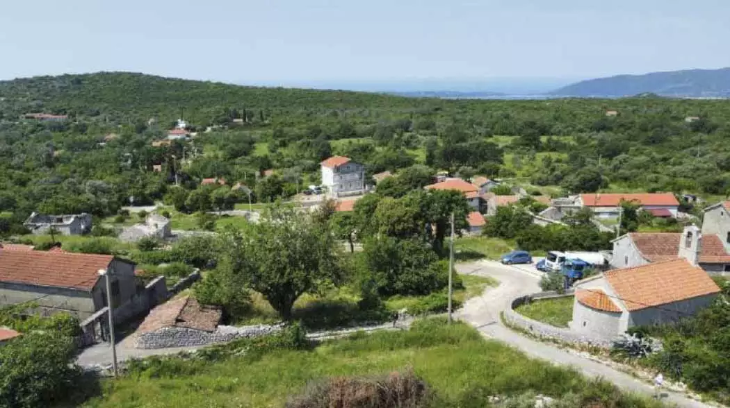 Земельный участок 553м² в Черногории, Луштица. Стоимостью 89000€ аренда фото-2