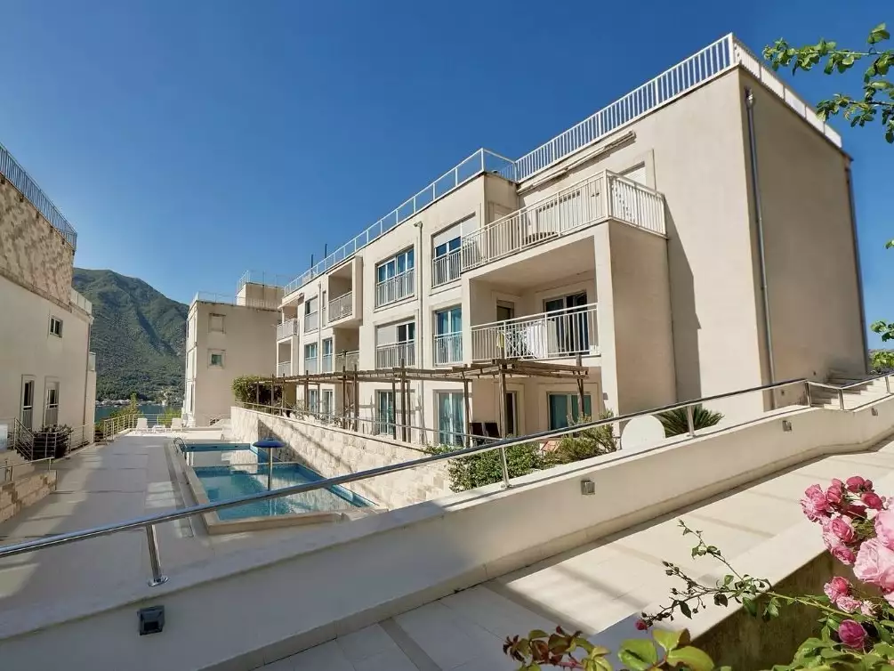 Квартира 75м² в Черногории, Доброта. Стоимостью 245000€ аренда фото-1