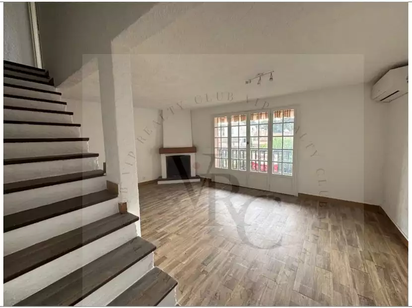 Дуплекс 70м² в Франции, Сен-Рафаэль. Стоимостью 295000€ аренда фото-1