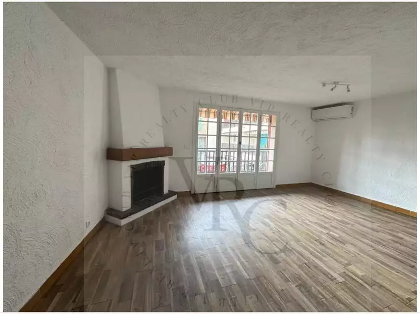 Дуплекс 70м² в Франции, Сен-Рафаэль. Стоимостью 295000€ аренда фото-3