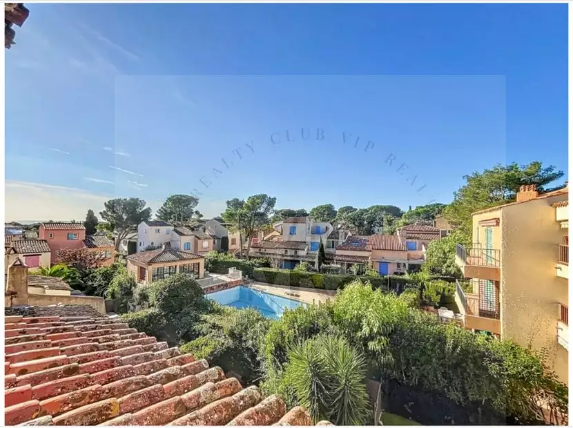 Дуплекс 70м² в Франции, Сен-Рафаэль. Стоимостью 295000€ аренда фото-12