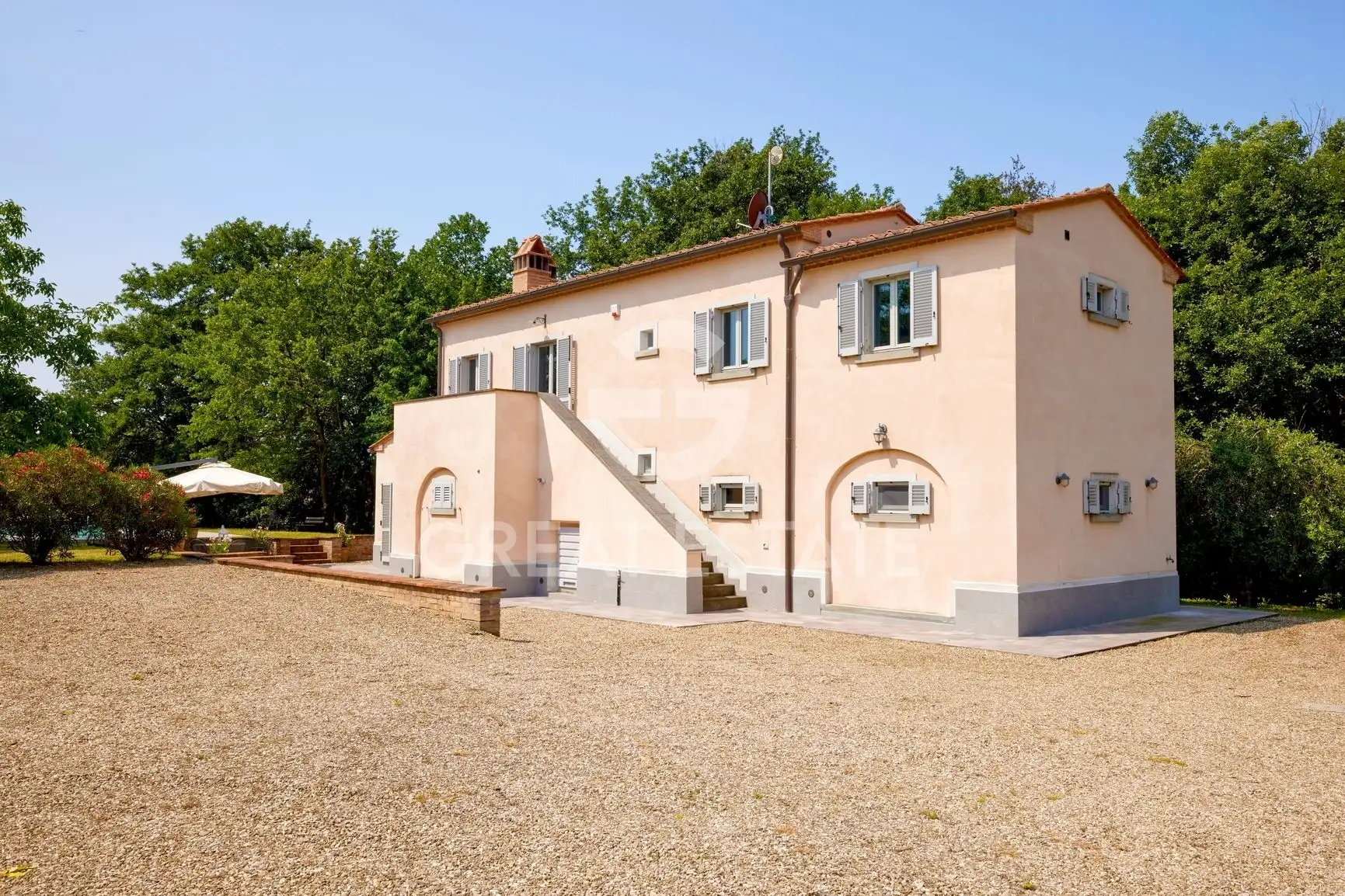 Дом 198м² в Италии, Ареццо. Стоимостью 890000€ аренда фото-2