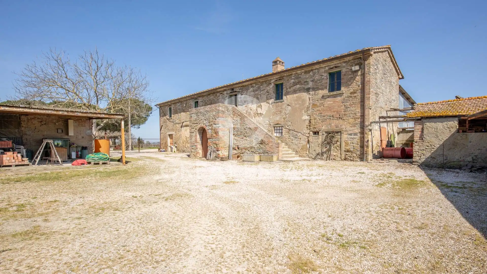 Дом 944м² в Италии, Ареццо. Стоимостью 1950000€ аренда фото-1