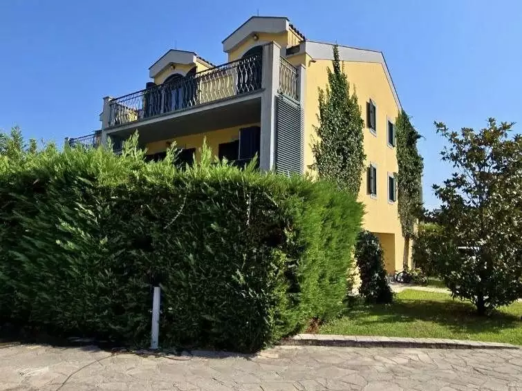 Дом 174м² в Черногории, Ластва-Грбальская. Стоимостью 350000€ аренда фото-1