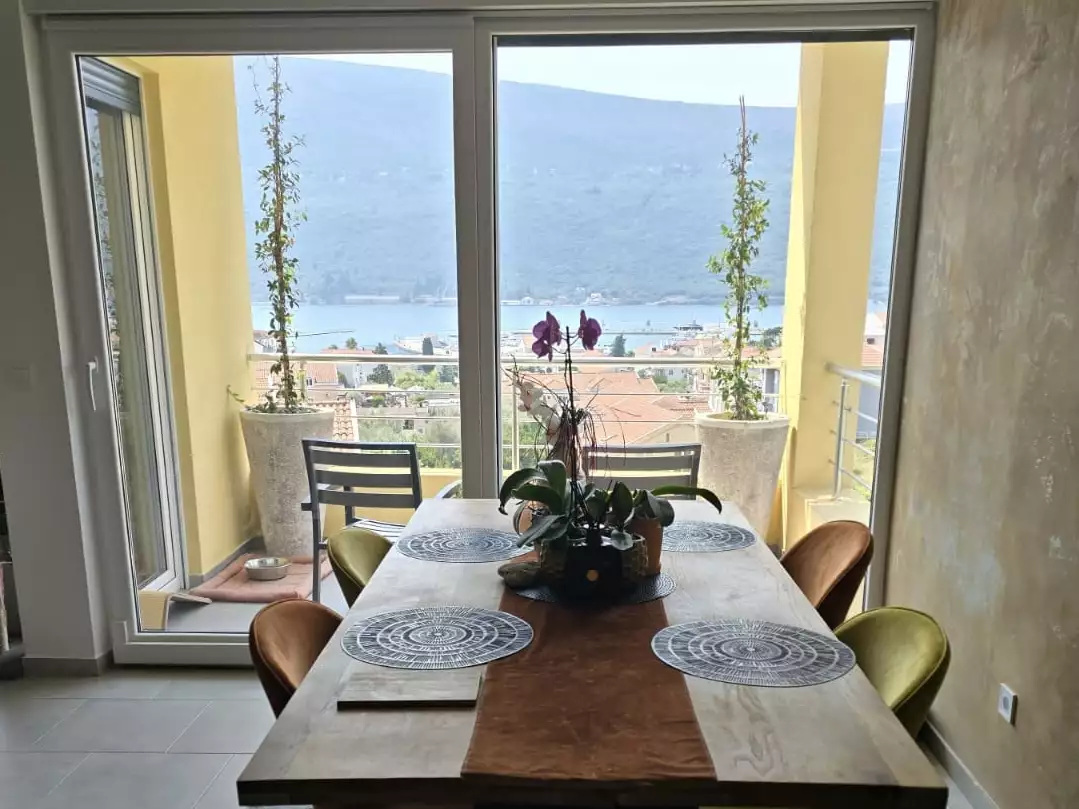Квартира 110м² в Черногории, Кумбор. Стоимостью 617000€ аренда фото-1