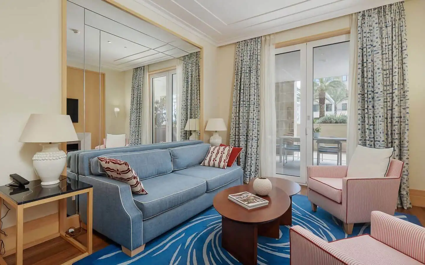 Квартира 193м² в Черногории, Тиват. Стоимостью 1545000€ аренда фото-11