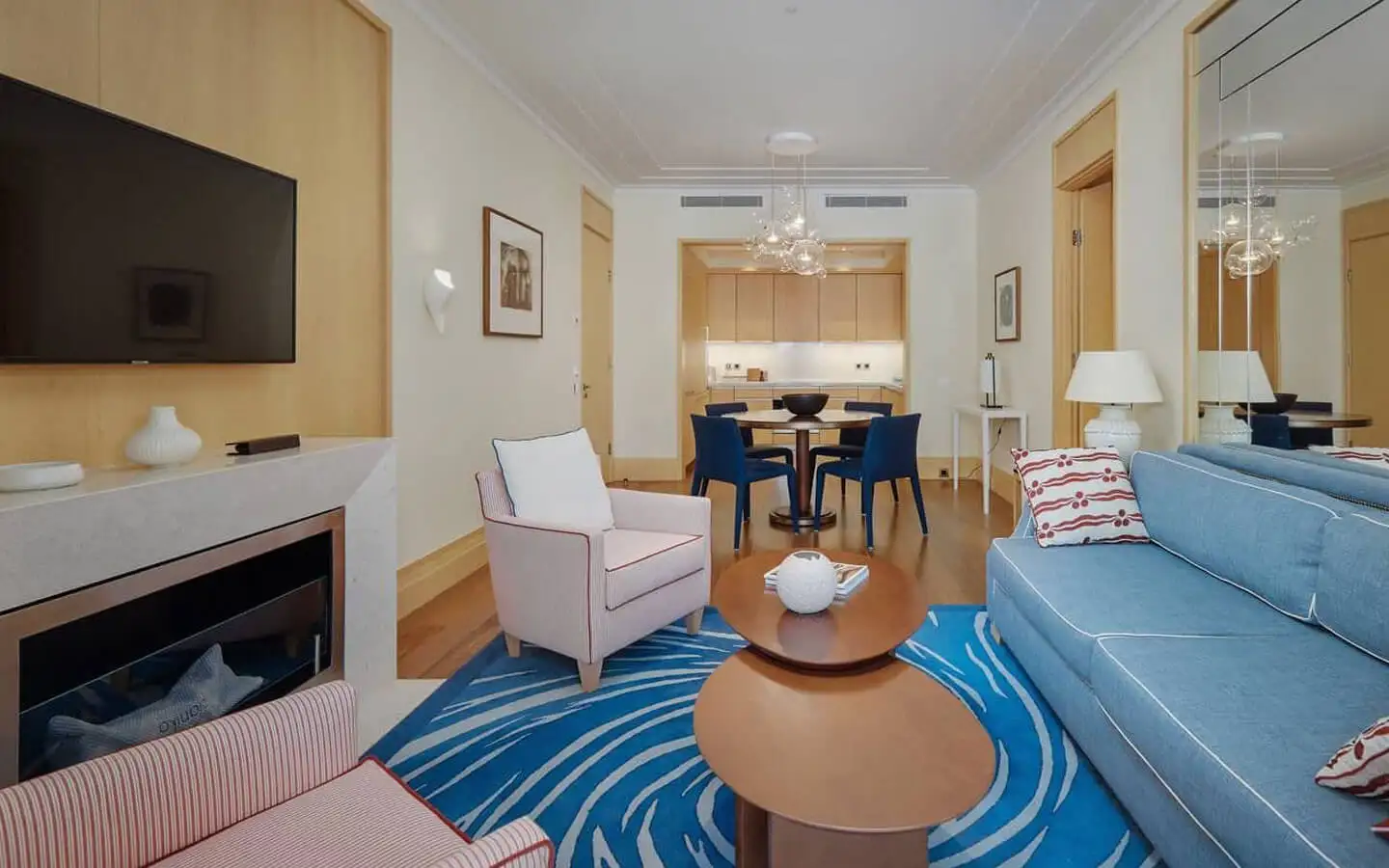 Квартира 193м² в Черногории, Тиват. Стоимостью 1545000€ аренда фото-13