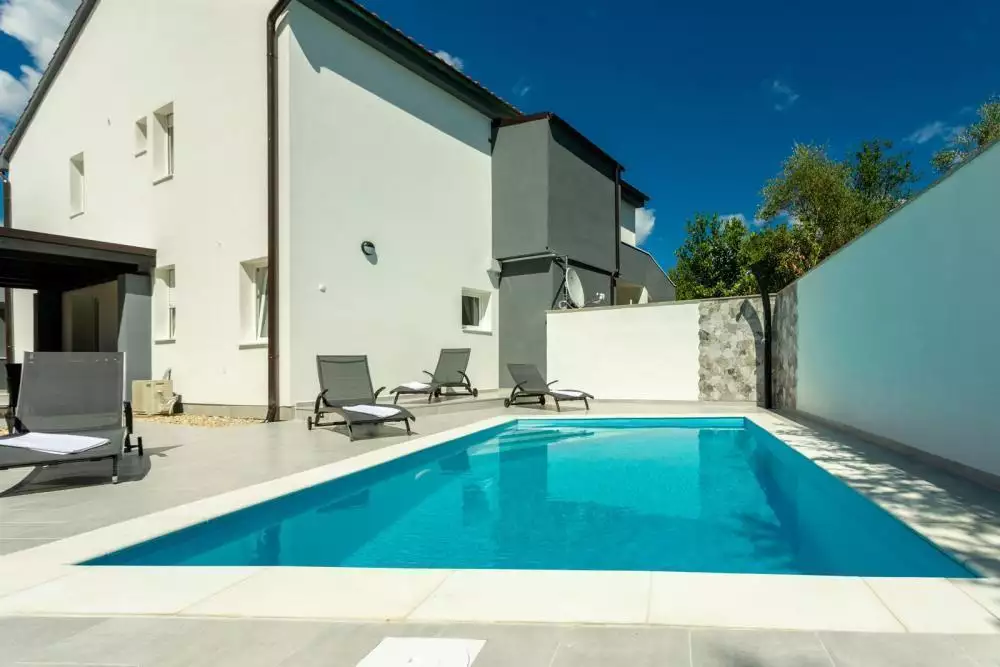 Вилла 110м² в Хорватии, Солине. Стоимостью 625000€ аренда фото-1