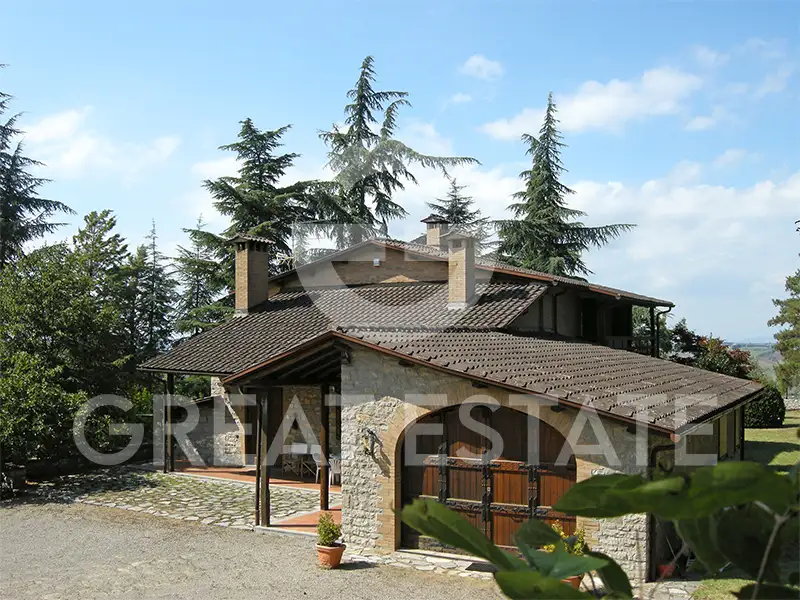 Дом 264м² в Италии, Перуджа. Стоимостью 580000€ аренда фото-2