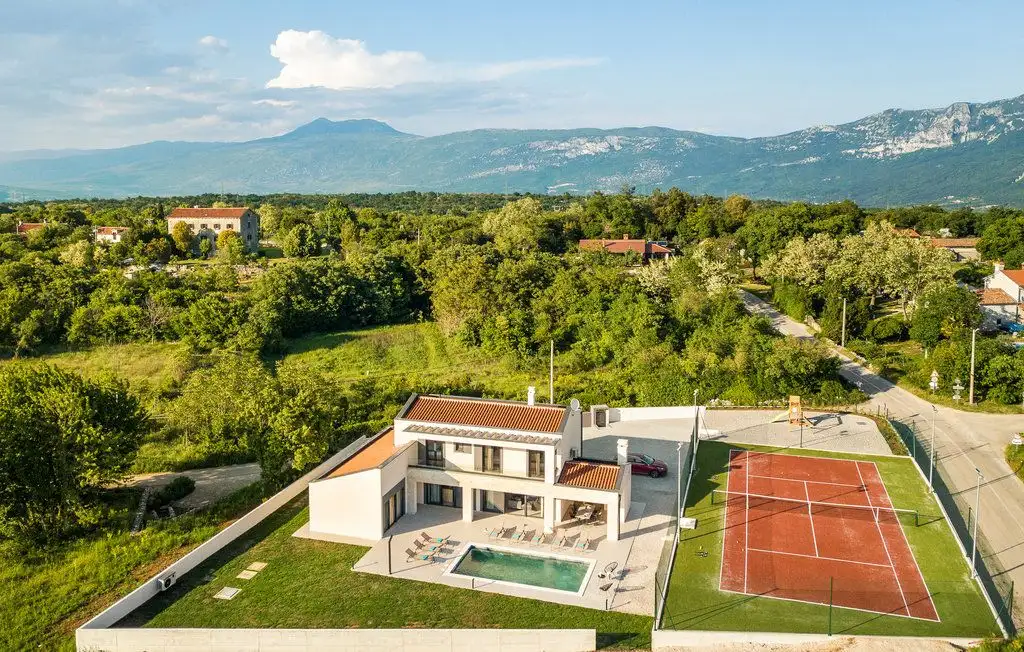 Вилла 232м² в Хорватии, Лабин. Стоимостью 850000€ аренда фото-3