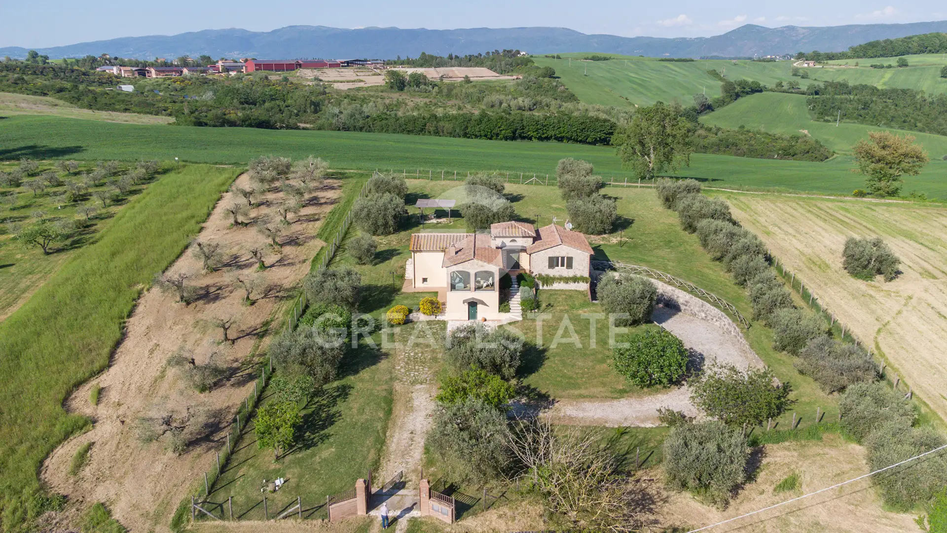 Дом 270м² в Италии, Терни. Стоимостью 455000€ аренда фото-2