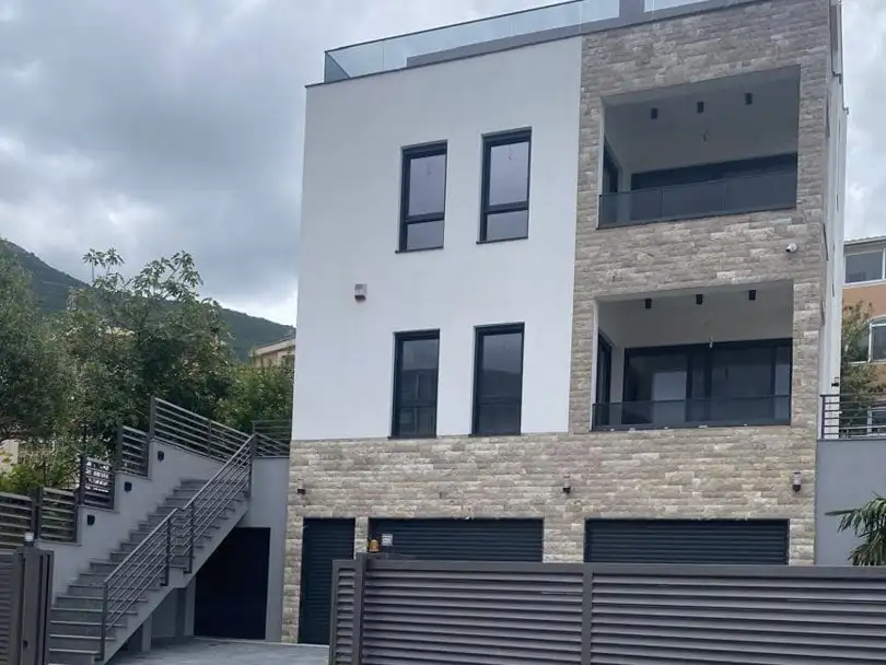 Дом 400м² в Италии, Барга. Стоимостью 750000€ аренда фото-16