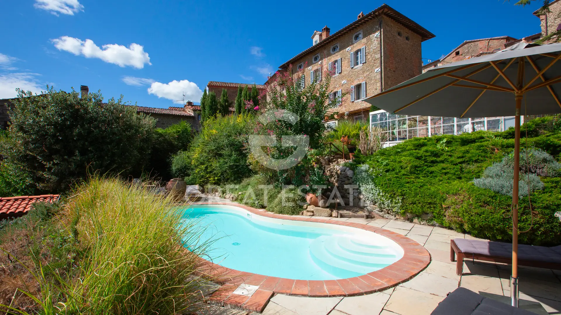 Вилла 341м² в Италии, Перуджа. Стоимостью 1250000€ аренда фото-1