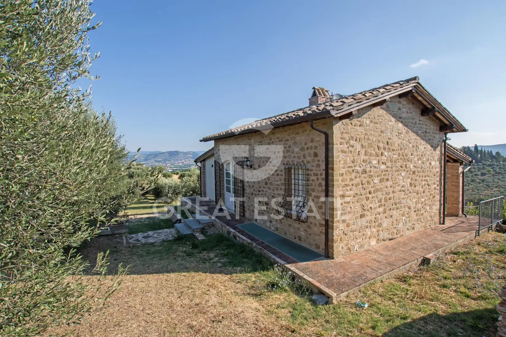 Дом 210м² в Италии, Перуджа. Стоимостью 550000€ аренда фото-1