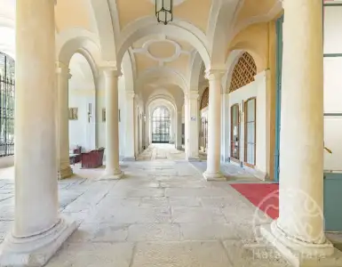 Купить замок в Италии 3741271$