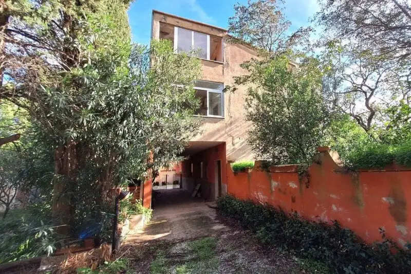 Замок 996м² в Италии, Вальдерис. Стоимостью 626585$ аренда фото-4