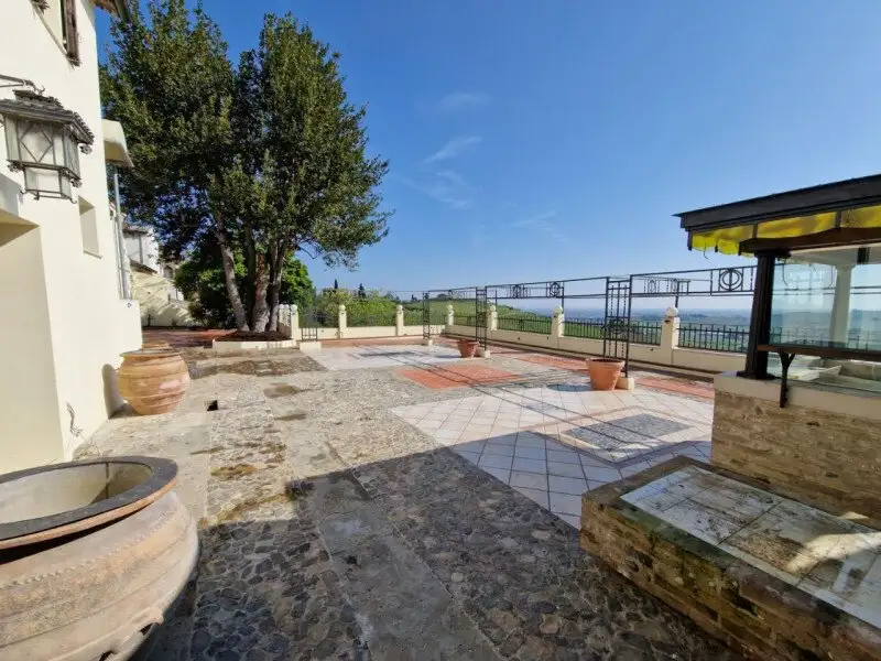 Замок 1200м² в Италии, Монти. Стоимостью 2264085$ аренда фото-3