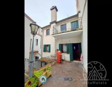 Купить замок в Италии 718847$