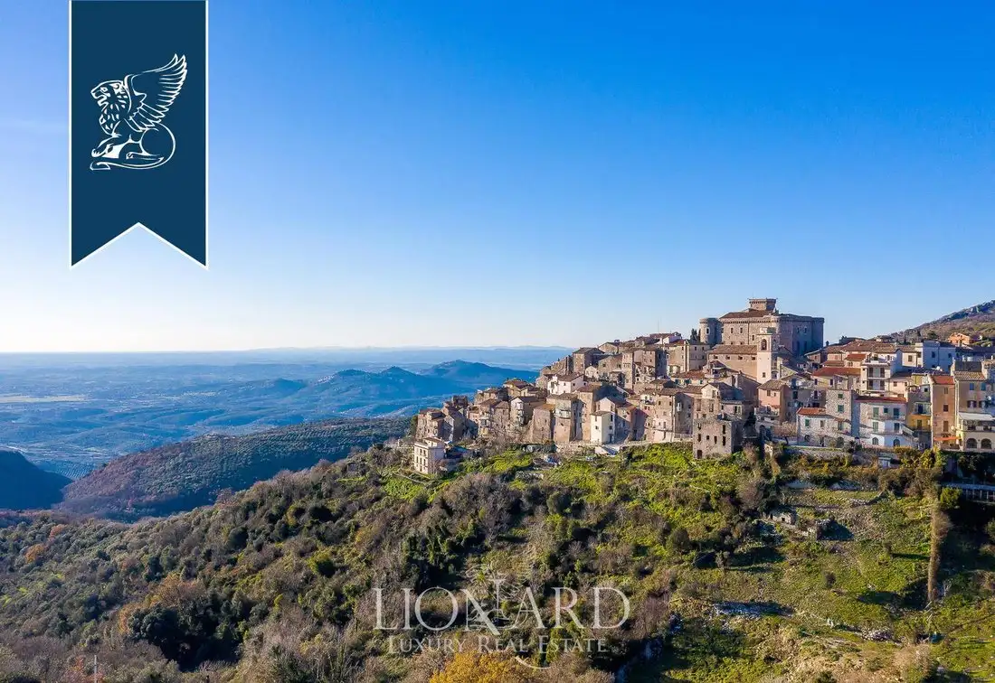 Замок 2000м² в Италии, San Polo dei Cavalieri. Стоимостью 3622536$ аренда фото-1