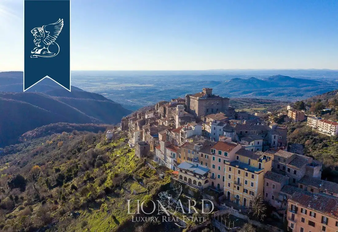 Замок 2000м² в Италии, San Polo dei Cavalieri. Стоимостью 3622536$ аренда фото-4