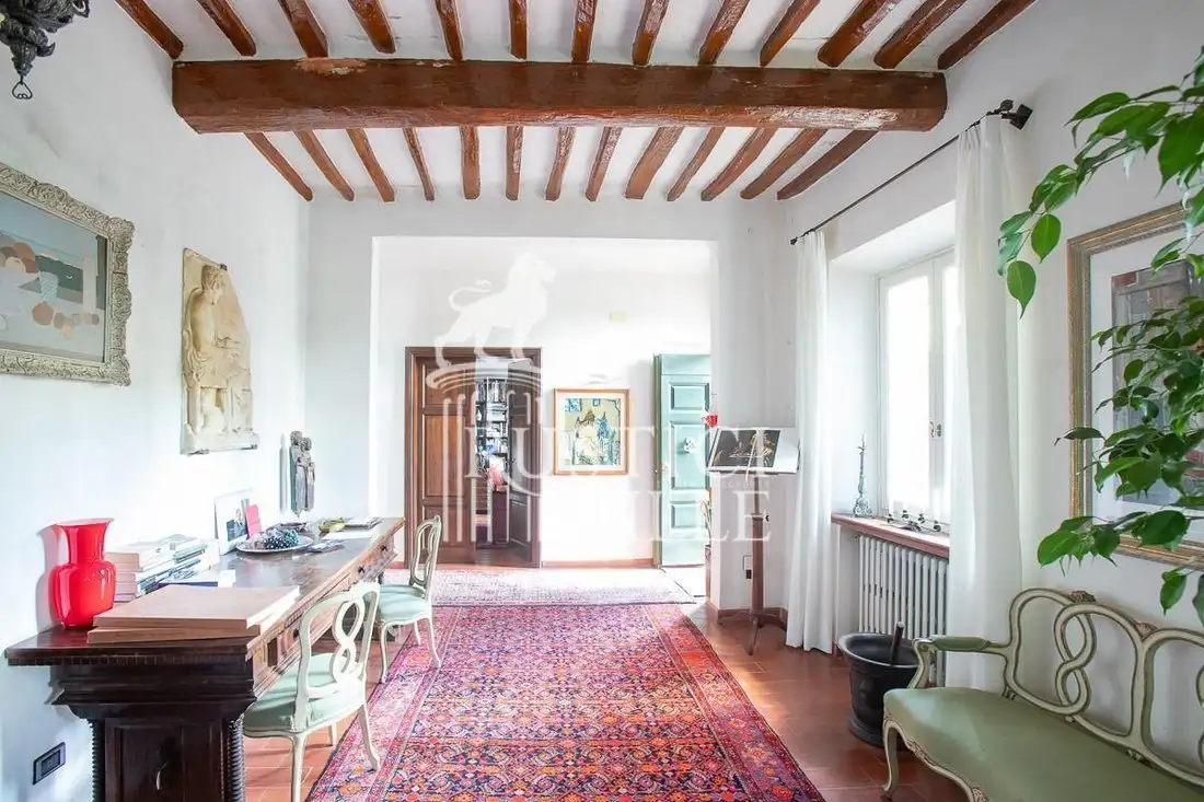 Замок 700м² в Италии, Риглионе-Оратуа. Стоимостью 1245246$ аренда фото-4