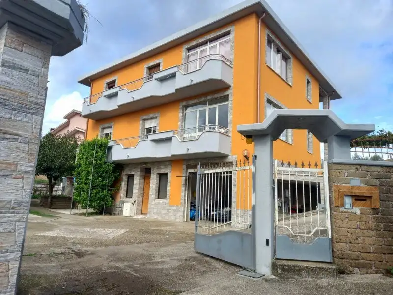 Замок 430м² в Италии, Риньяно Фламинио. Стоимостью 961104$ аренда фото-1