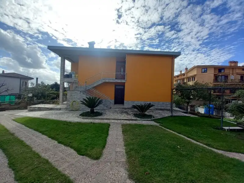 Замок 430м² в Италии, Риньяно Фламинио. Стоимостью 961104$ аренда фото-5