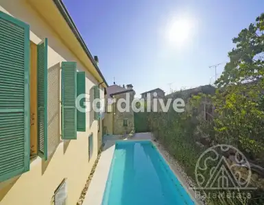 Купить замок в Италии 667905$
