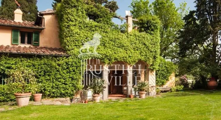 Замок 1050м² в Италии, Пиза. Стоимостью 1811268$ аренда фото-4
