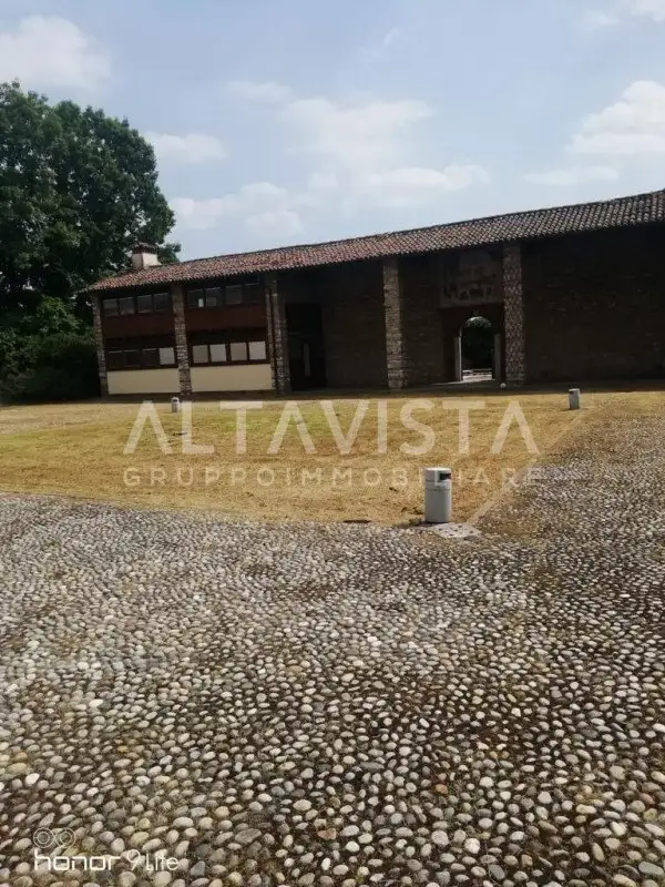 Замок 12000м² в Италии, Гусаго. Стоимостью 3056514$ аренда фото-2