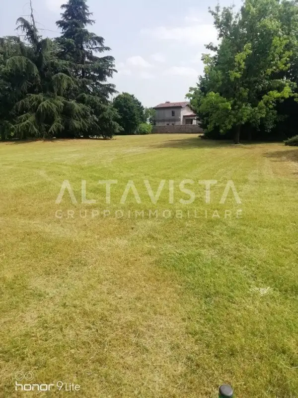 Замок 12000м² в Италии, Гусаго. Стоимостью 3056514$ аренда фото-5