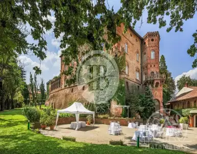 Купить замок в Италии 2830106$