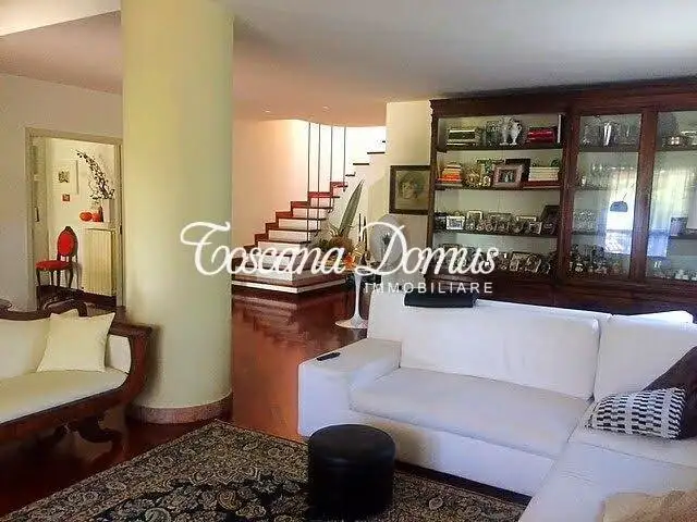 Замок 200м² в Италии, Сан-Андреа, Монтеккио. Стоимостью 775449$ аренда фото-1
