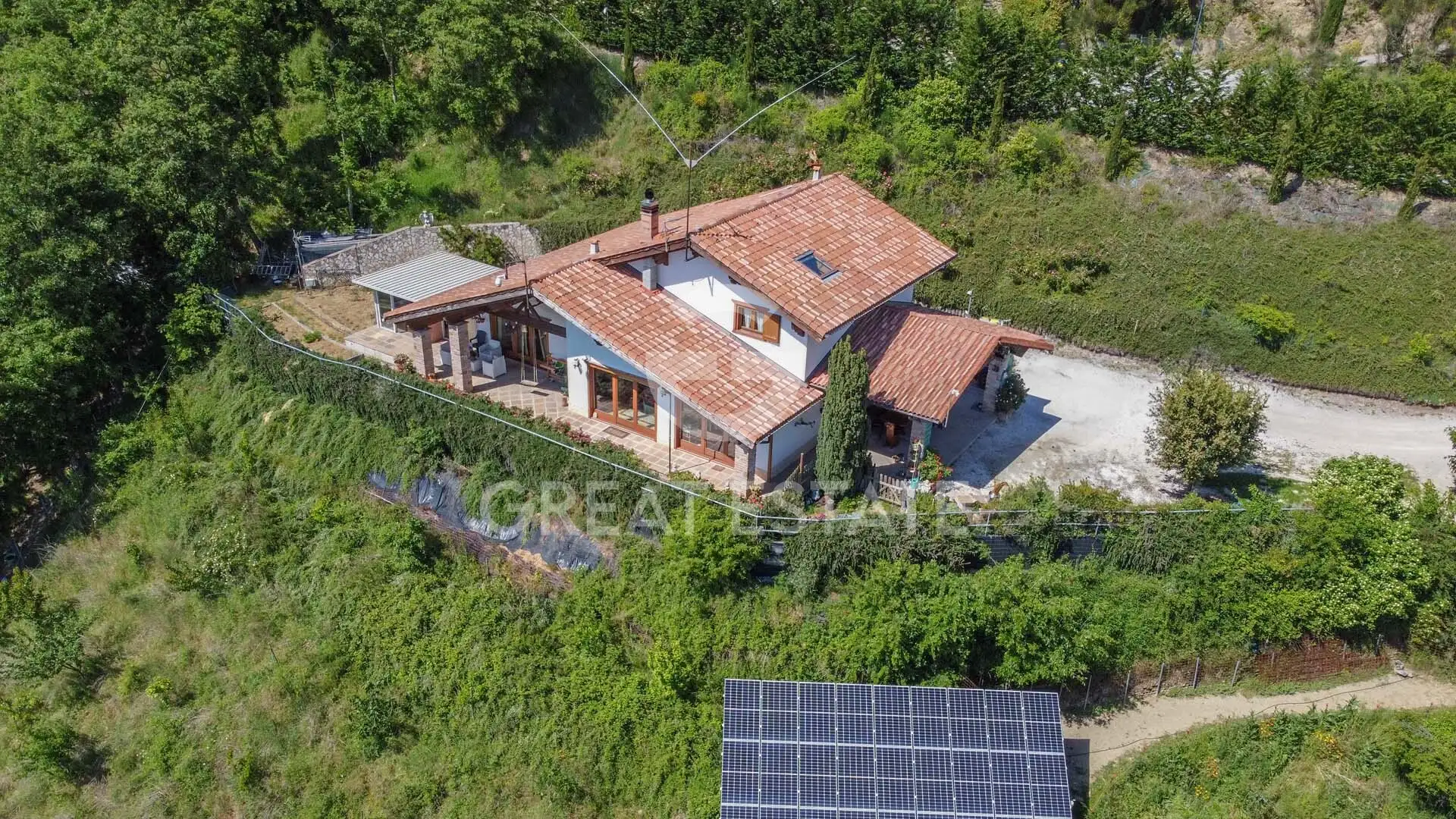 Вилла 369м² в Италии, Перуджа. Стоимостью 780000€ аренда фото-2