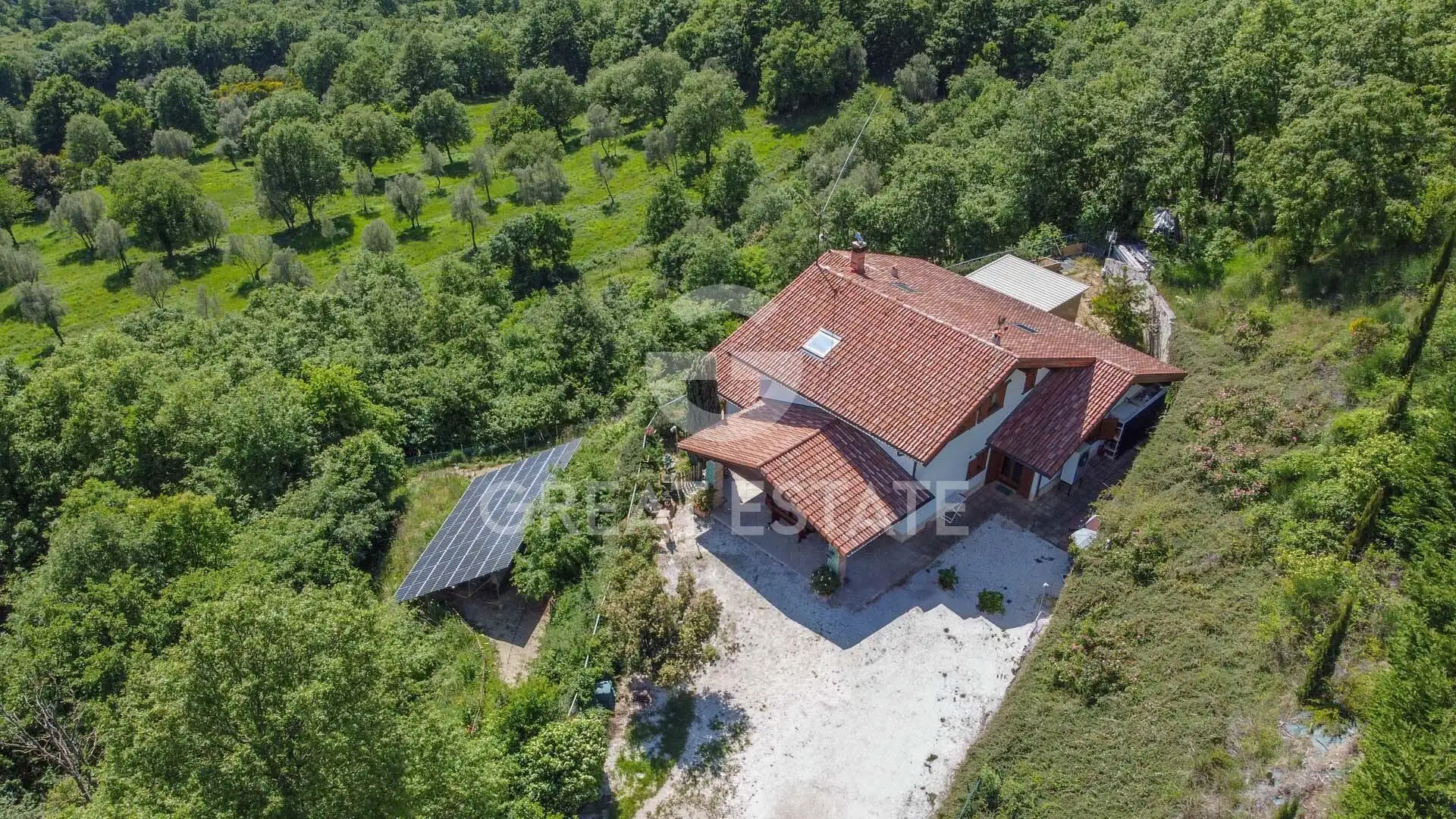 Вилла 369м² в Италии, Перуджа. Стоимостью 780000€ аренда фото-3