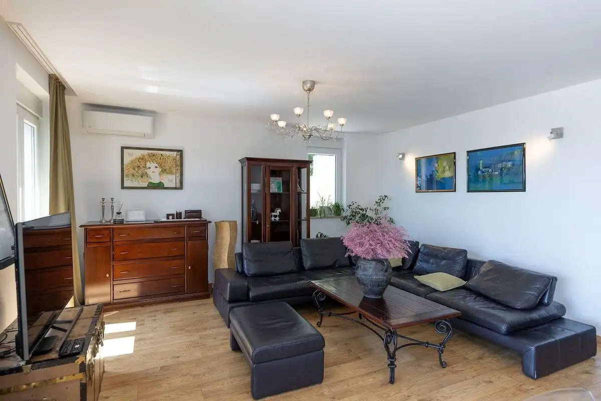 Вилла 220м² в Хорватии, Брибир. Стоимостью 615000€ аренда фото-3