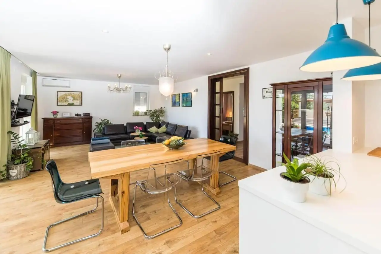 Вилла 220м² в Хорватии, Брибир. Стоимостью 615000€ аренда фото-9