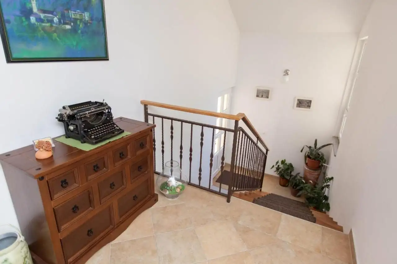 Вилла 220м² в Хорватии, Брибир. Стоимостью 615000€ аренда фото-20